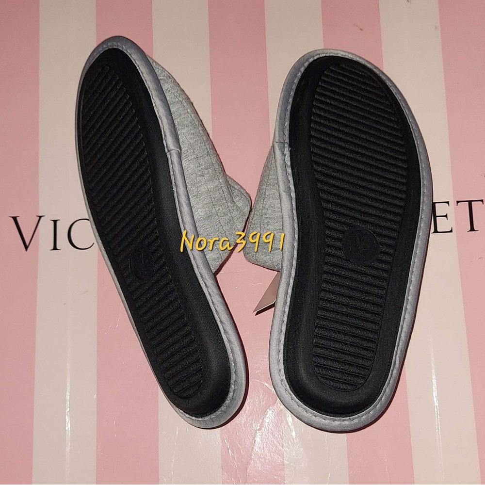 Victoria secret Slipper size Small NWT - Picture 6 of 8